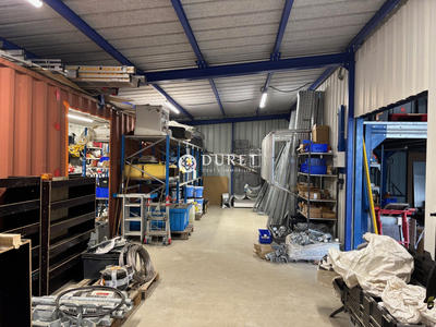 Local d'activités - 257 m²
