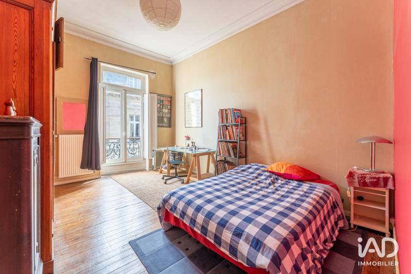 Appartement - 208 m² - 6 pièces