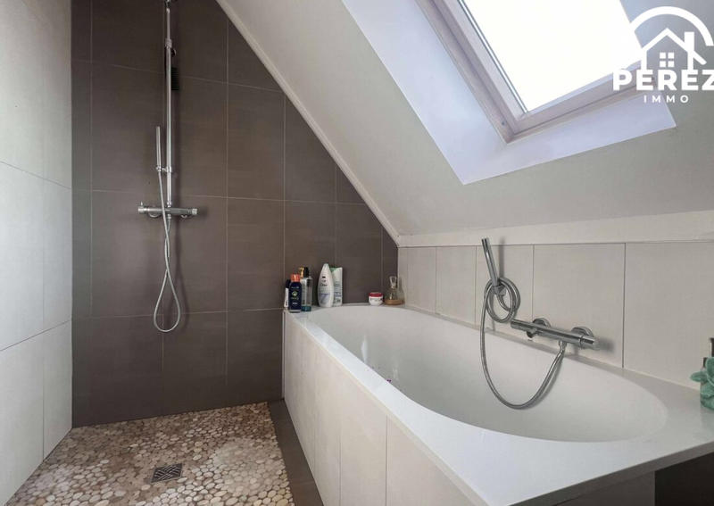 Maison - 105 m² - 4 pièces