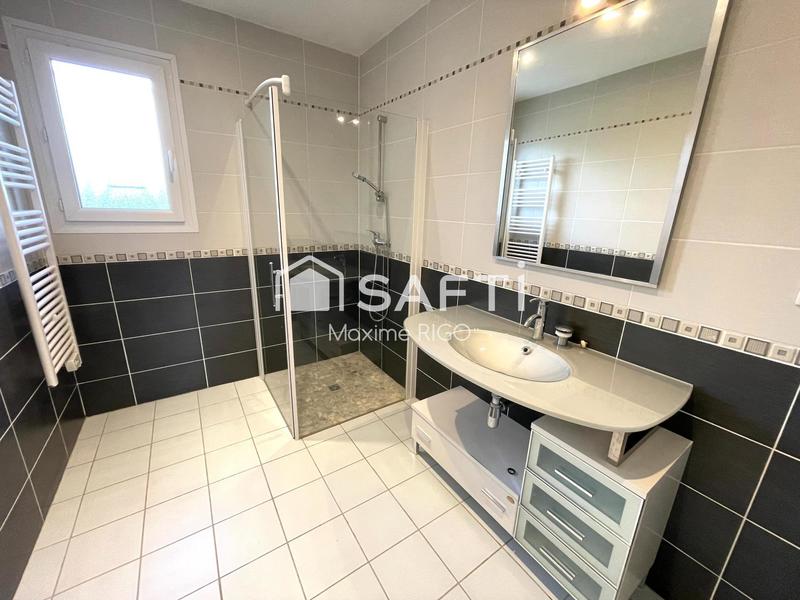 Maison - 182 m² - 6 pièces