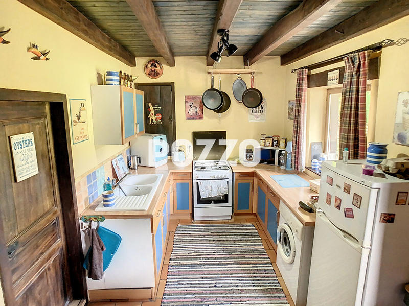 Maison - 230 m² - 8 pièces