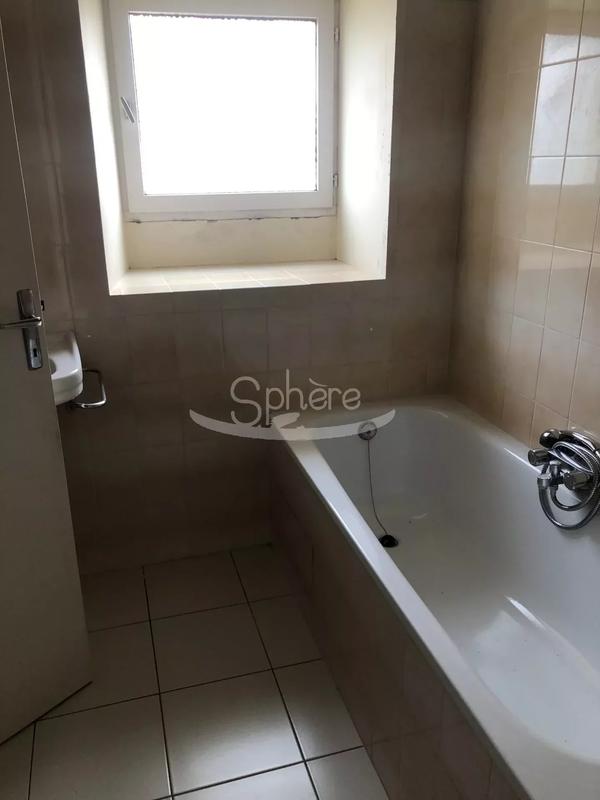 Maison de village - 175 m² - 11 pièces