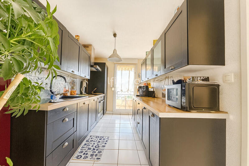 Appartement - 80 m² - 4 pièces