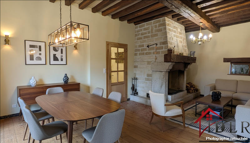 Maison - 200 m² - 7 pièces