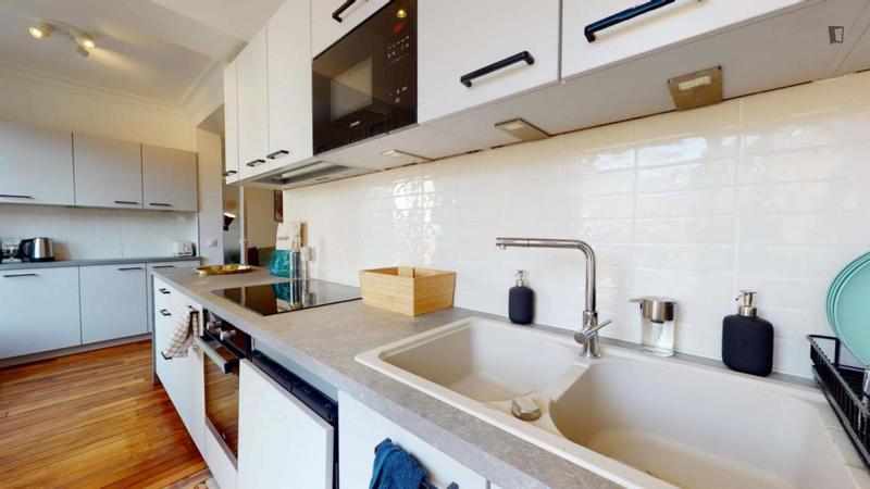 Chambre - 13 m² - 8 pièces