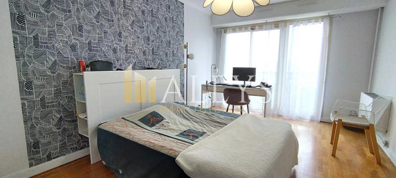 Appartement - 81 m² - 4 pièces