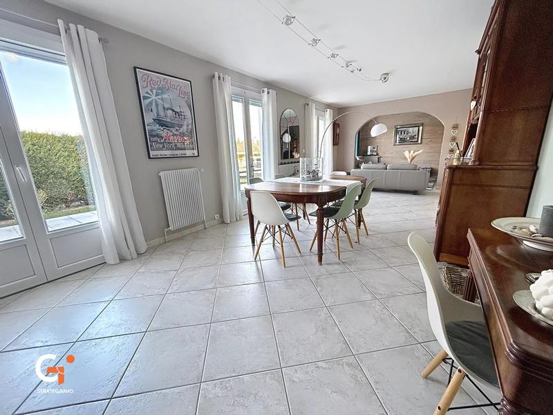 Maison - 127 m² - 6 pièces