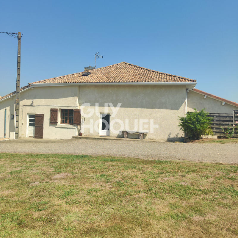 Maison - 210 m² - 215 pièces