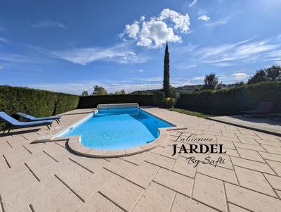 Maison - 170 m² - 6 pièces