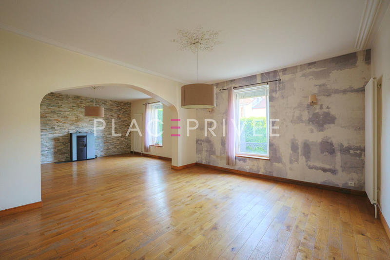 Maison - 296 m² - 7 pièces