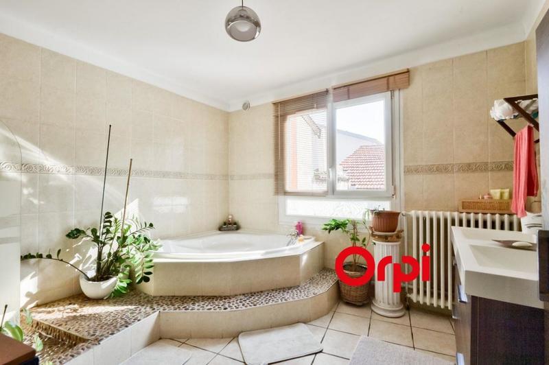 Duplex - 144 m² - 5 pièces