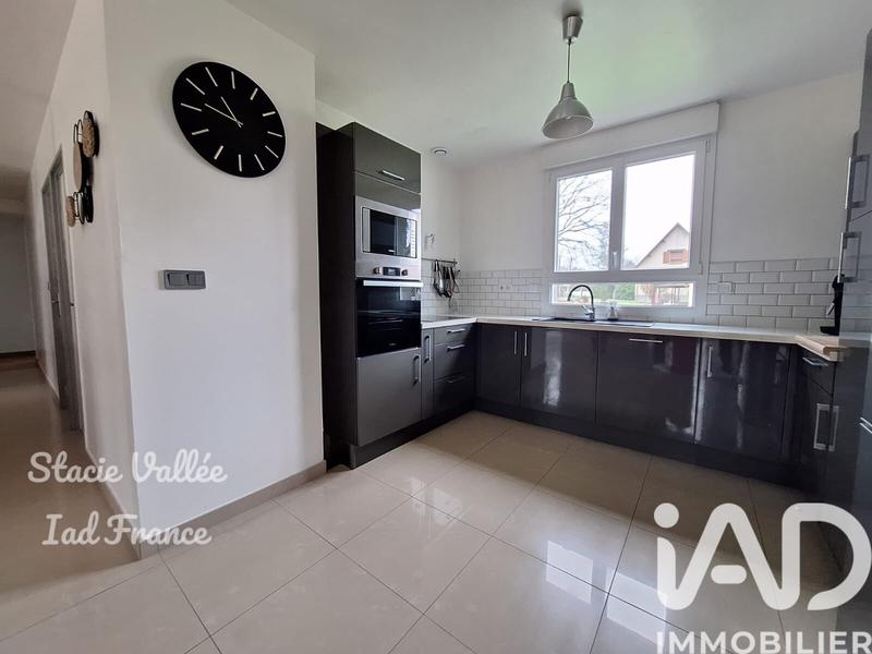 Maison - 90 m² - 5 pièces