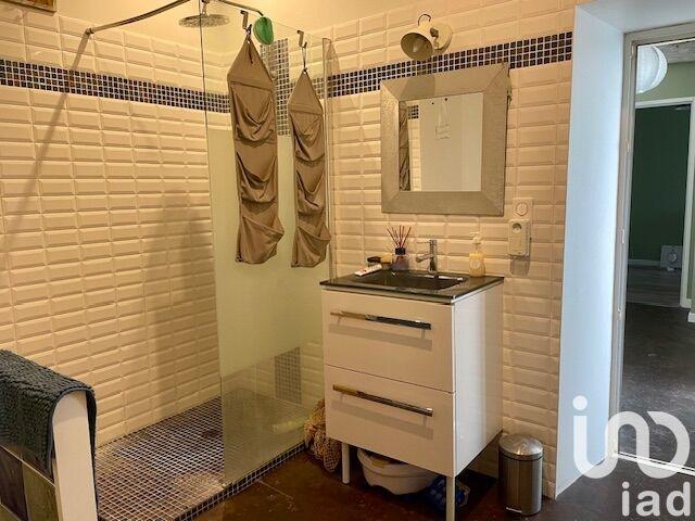 Maison - 245 m² - 10 pièces