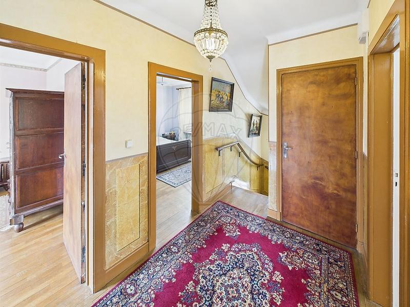 Maison - 146 m² - 9 pièces