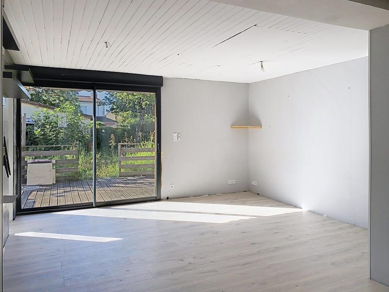 Maison - 100 m² - 6 pièces