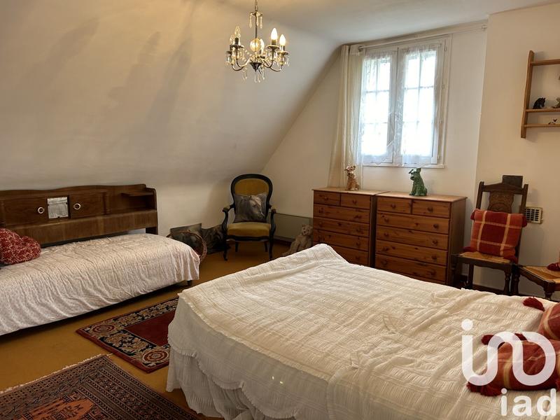 Maison - 245 m² - 9 pièces