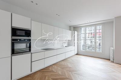 Appartement - 157 m² - 7 pièces