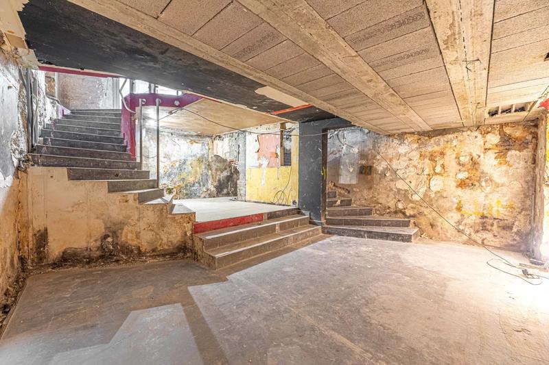 Local commercial - 420 m² - 2 pièces