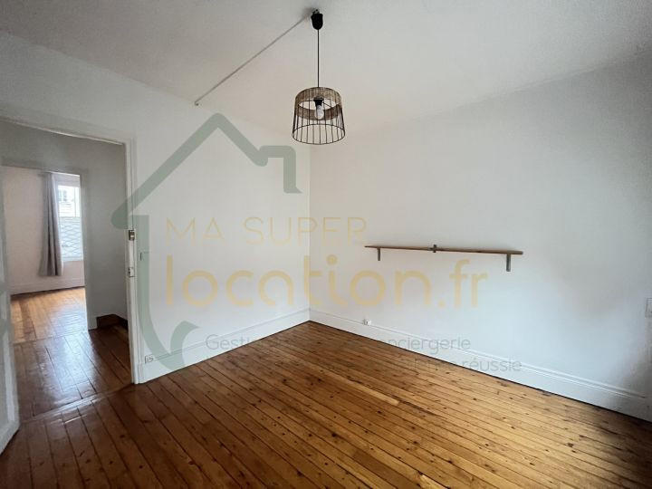 Maison - 146 m² - 8 pièces