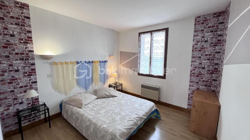 Immeuble - 216 m² - 10 pièces