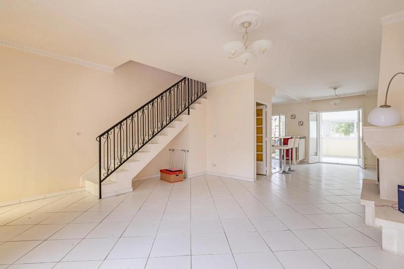 Maison - 173 m² - 6 pièces