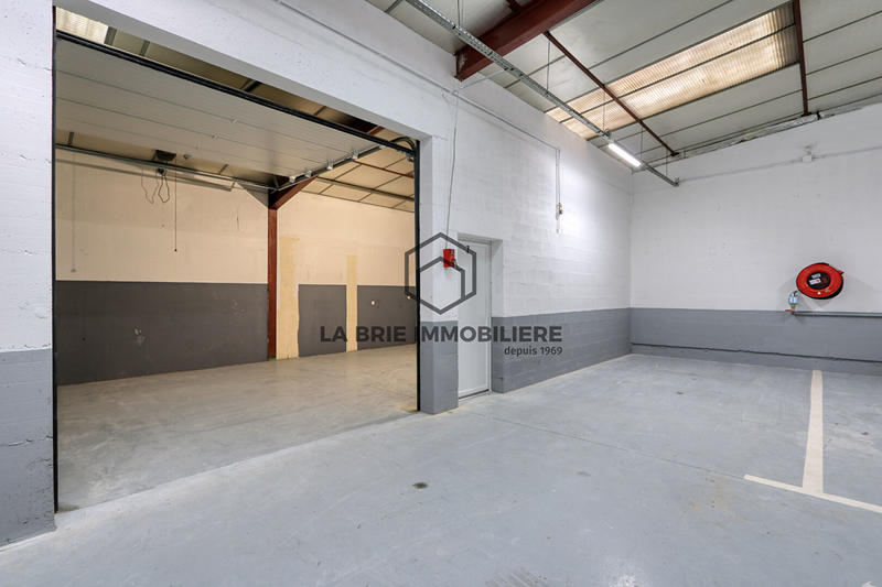 Local d'activité / Entrepôt - 43 m² - 1 pièce