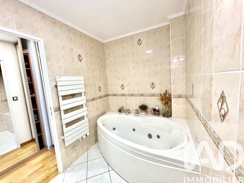 Maison - 129 m² - 6 pièces