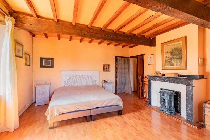 Propriété - 250 m² - 10 pièces