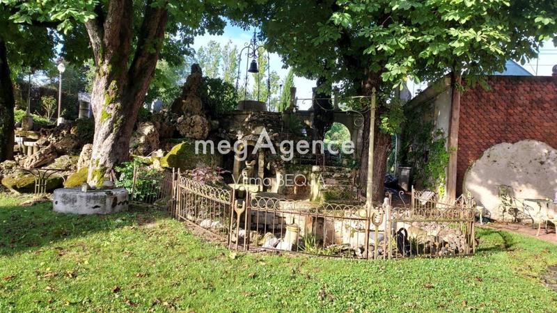 Maison ancienne - 310 m² - 8 pièces