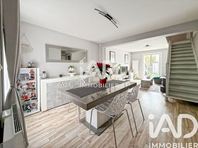 Maison - 76 m² - 4 pièces