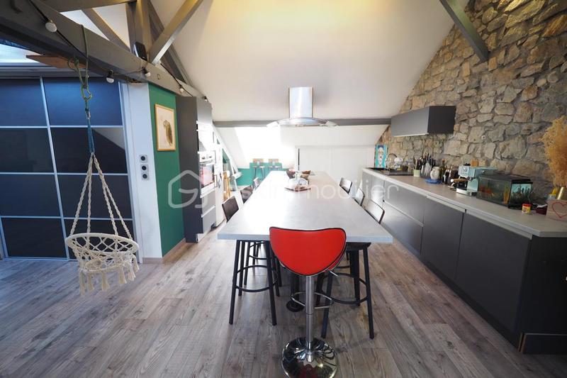 Appartement - 82 m² - 3 pièces