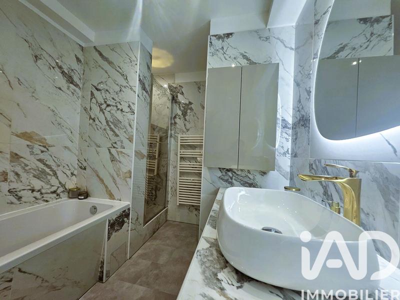 Appartement - 82 m² - 3 pièces