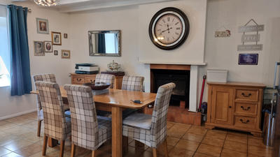 Maison - 241 m² - 12 pièces