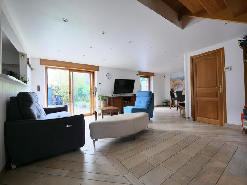 Maison - 98 m² - 5 pièces