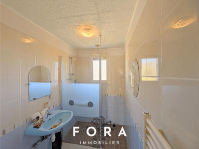 Maison - 80 m² - 4 pièces