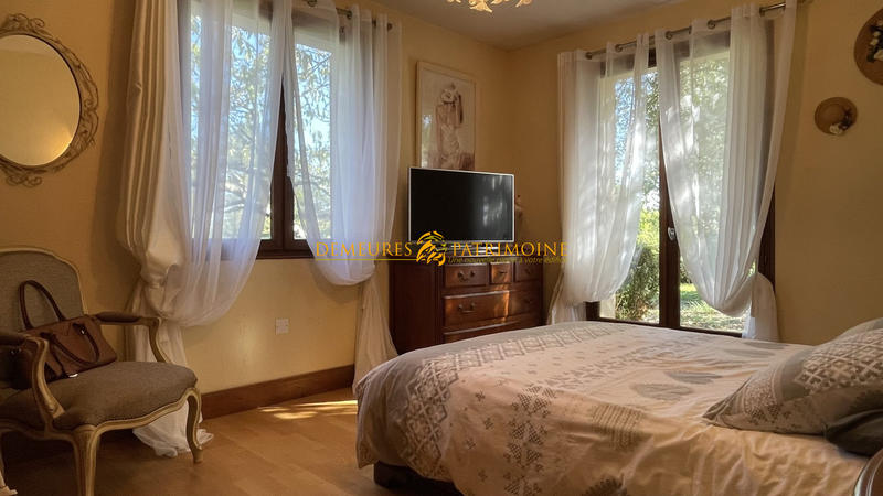 Maison - 194 m² - 5 pièces