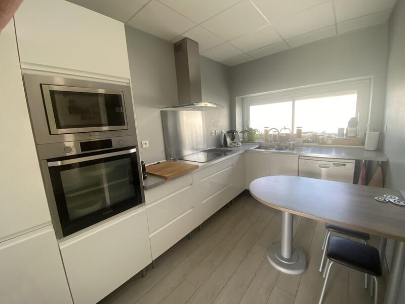 Maison - 106 m² - 6 pièces