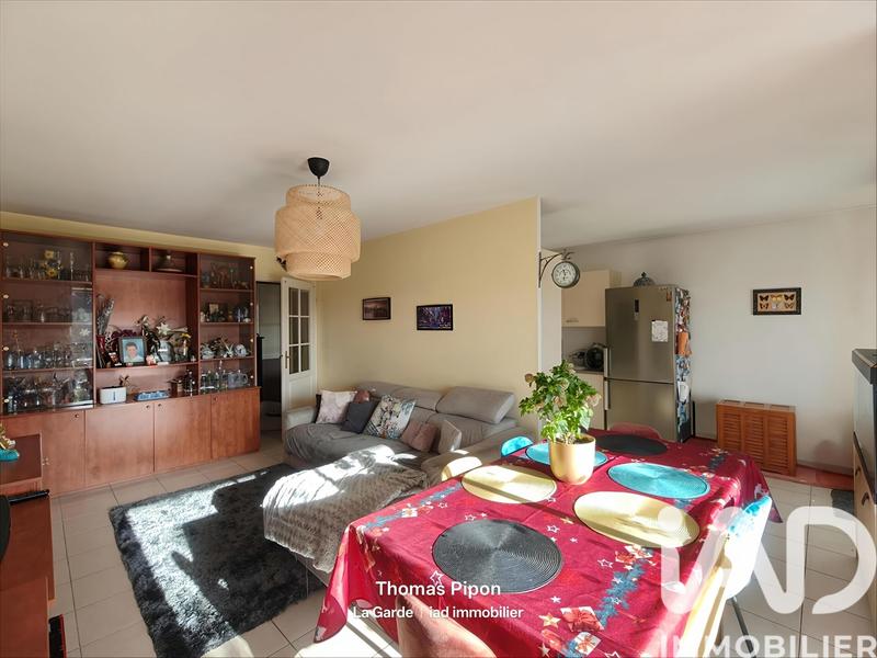 Appartement - 80 m² - 4 pièces