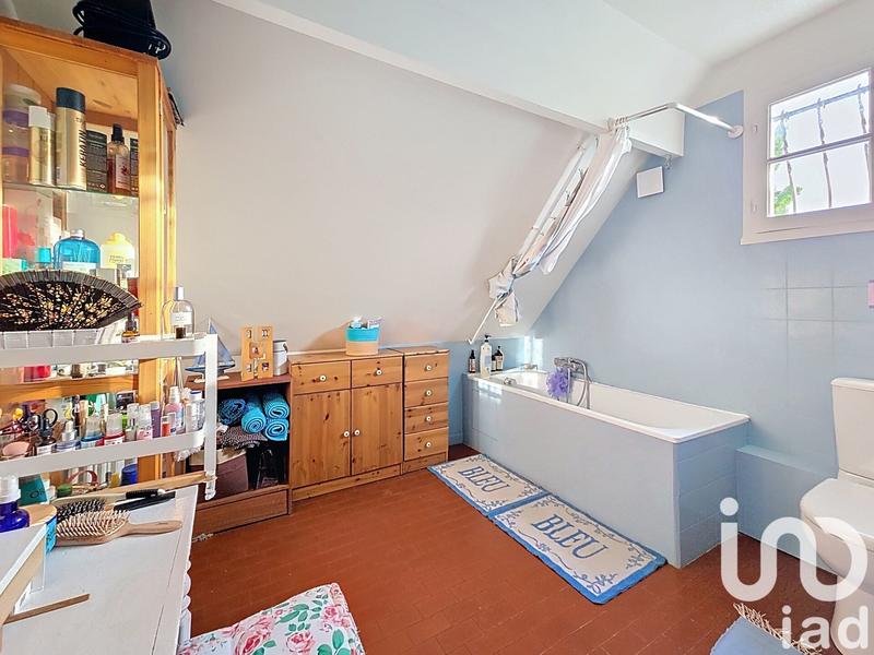 Maison - 140 m² - 8 pièces