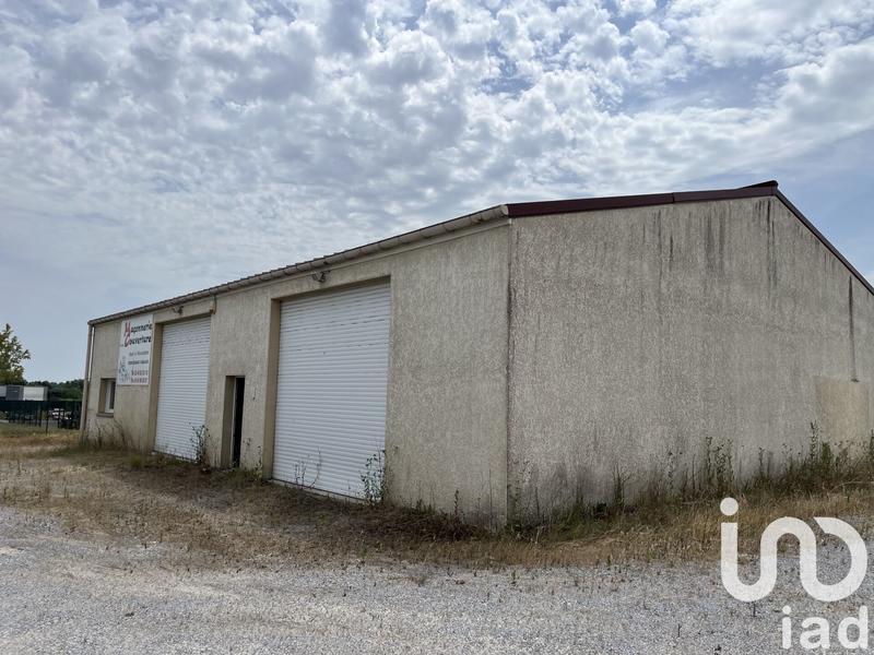 Maison - 300 m² - 3 pièces