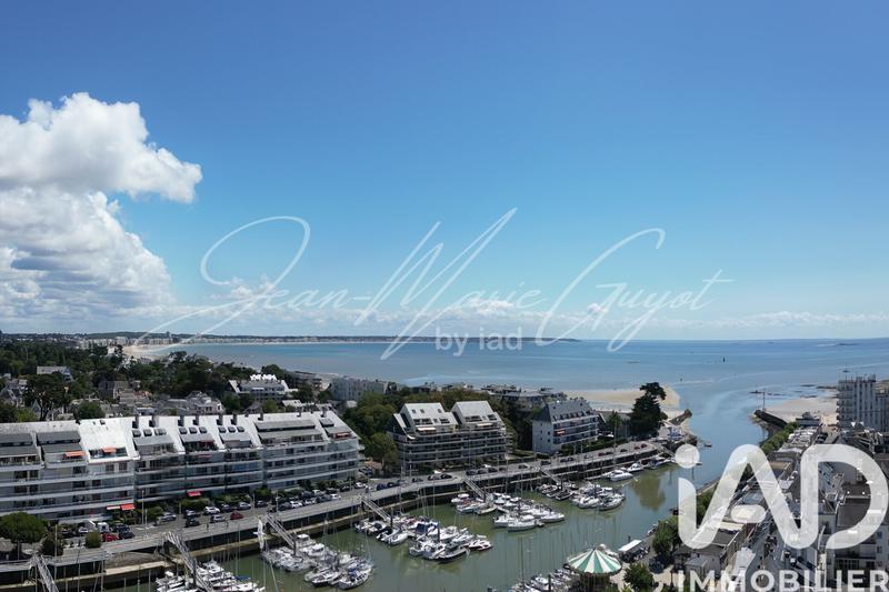 Maison - 354 m² - 12 pièces