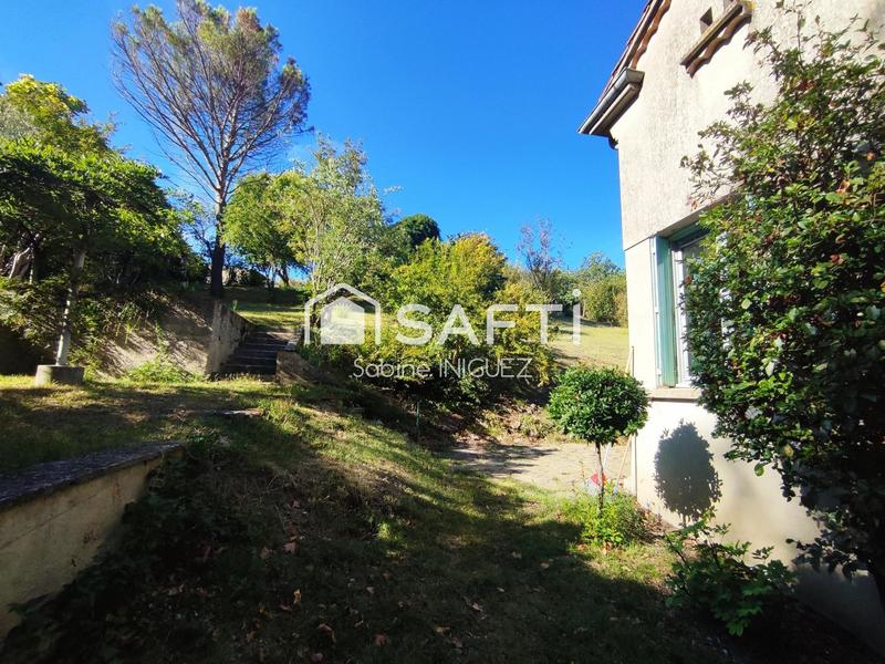 Maison - 206 m² - 10 pièces