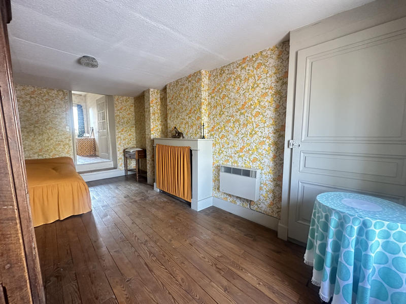 Maison - 102 m² - 6 pièces