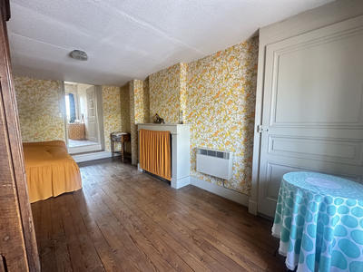 Maison - 102 m² - 6 pièces