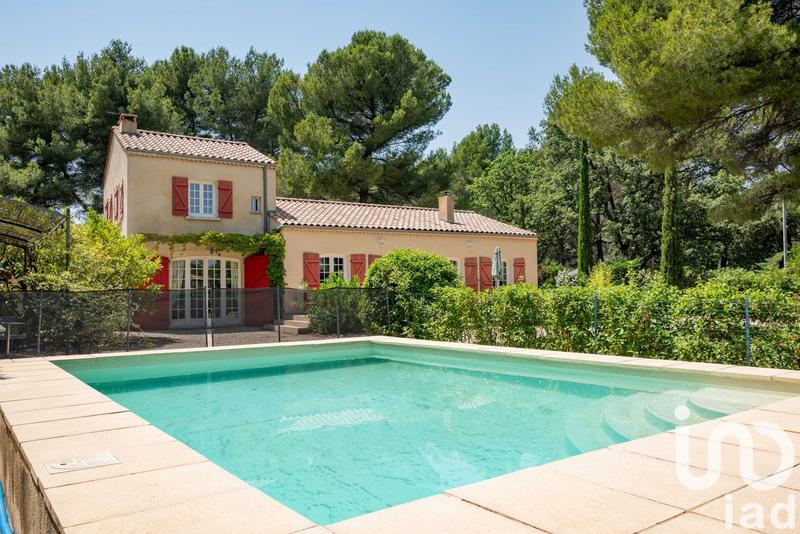 Maison - 185 m² - 6 pièces