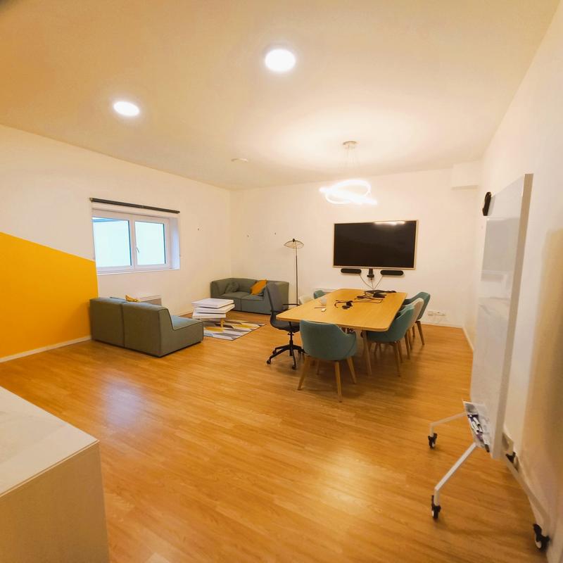 Local d'activités - 691 m²