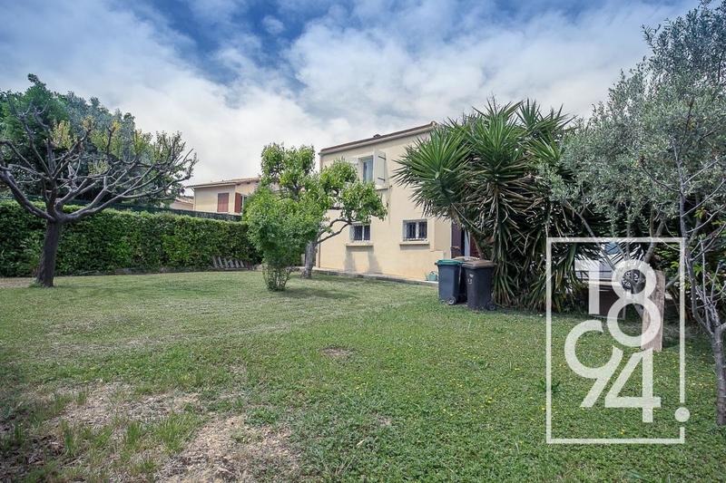 Maison - 140 m² - 4 pièces