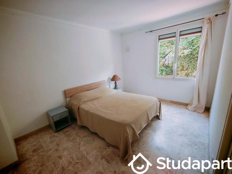 Chambre - 9 m² - 1 pièce