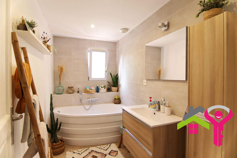 Maison - 101 m² - 5 pièces