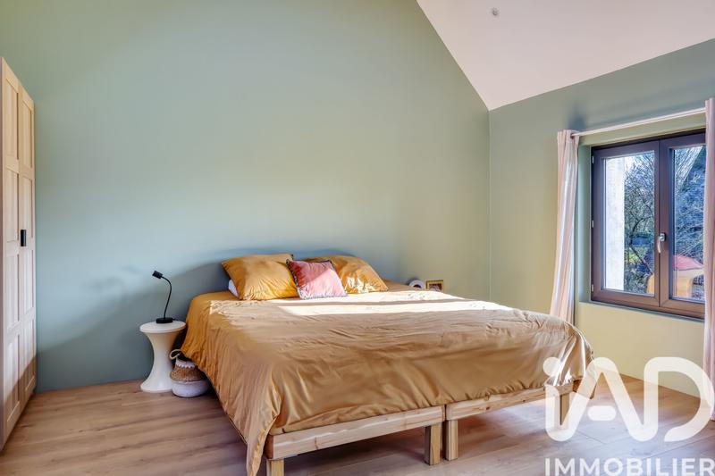 Maison - 207 m² - 7 pièces